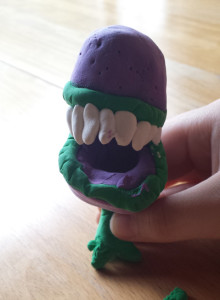 Plants-vs-Zombie-clay-Chomper